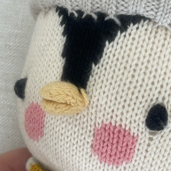 Cuddle + Kind | Aspen the Penguin Knitted Doll 20” - Picture 4 of 7